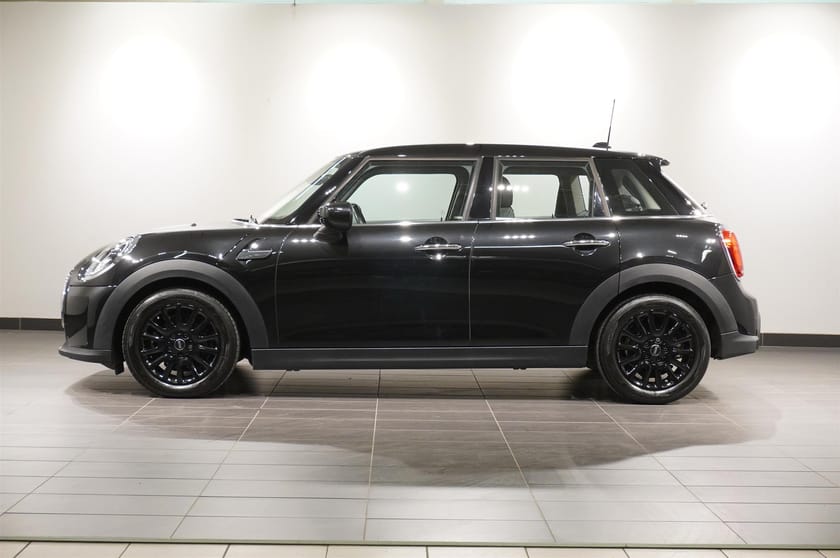 Bild 2 av MINI Cooper 5dr Experience Navi Kamera LED