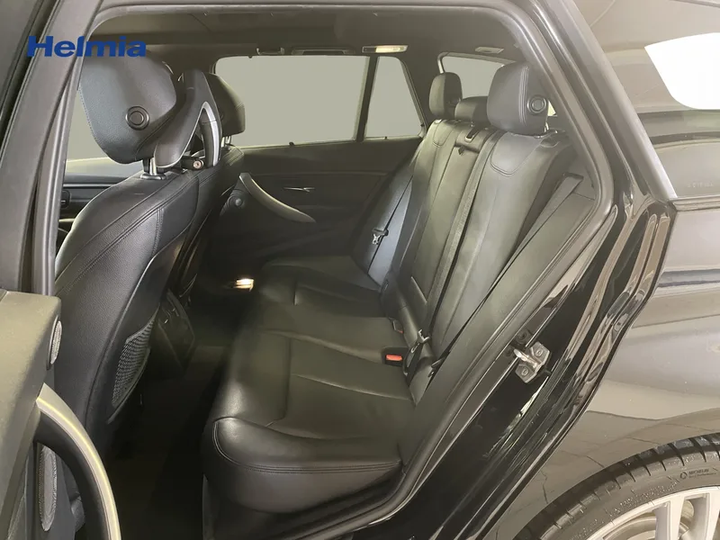 Bild 12 av 15 – BMW 3-serie 330d xDrive Touring 258hk M Sport