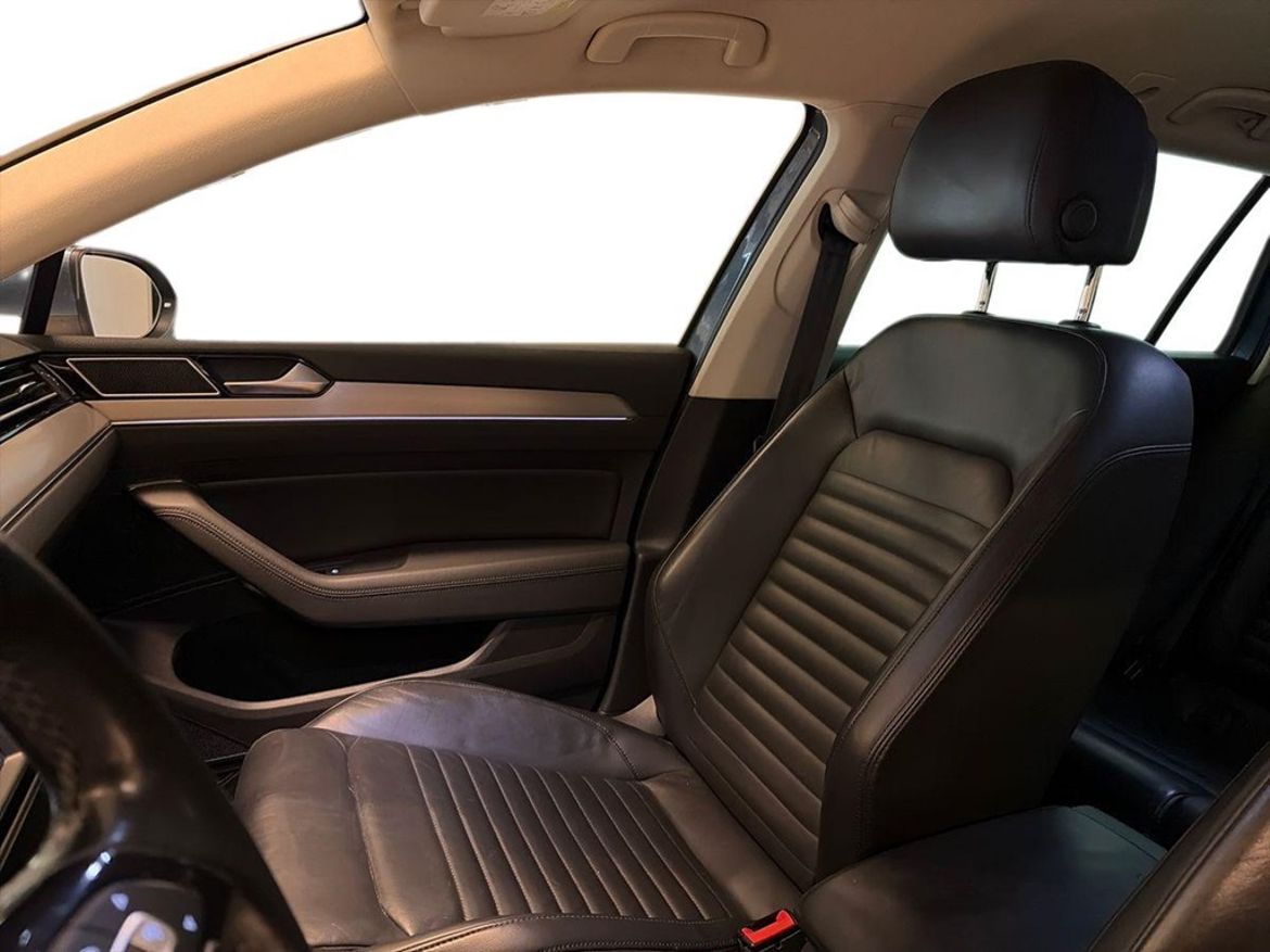 Volkswagen Volkswagen Passat Sportscombi — bild 9