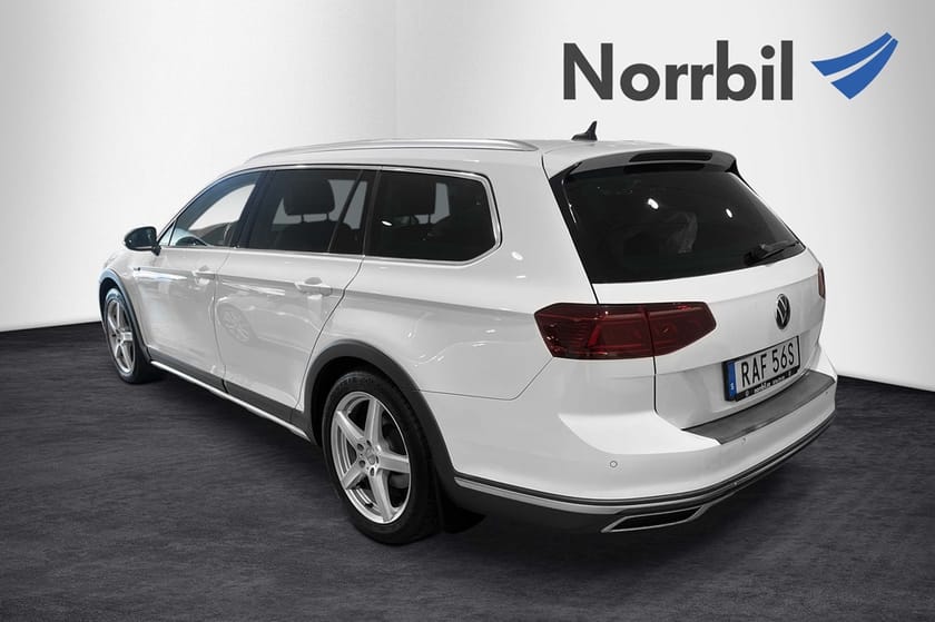 Bild 3 av Volkswagen Passat Alltrack LED-ramp Läder MOMS Kamera