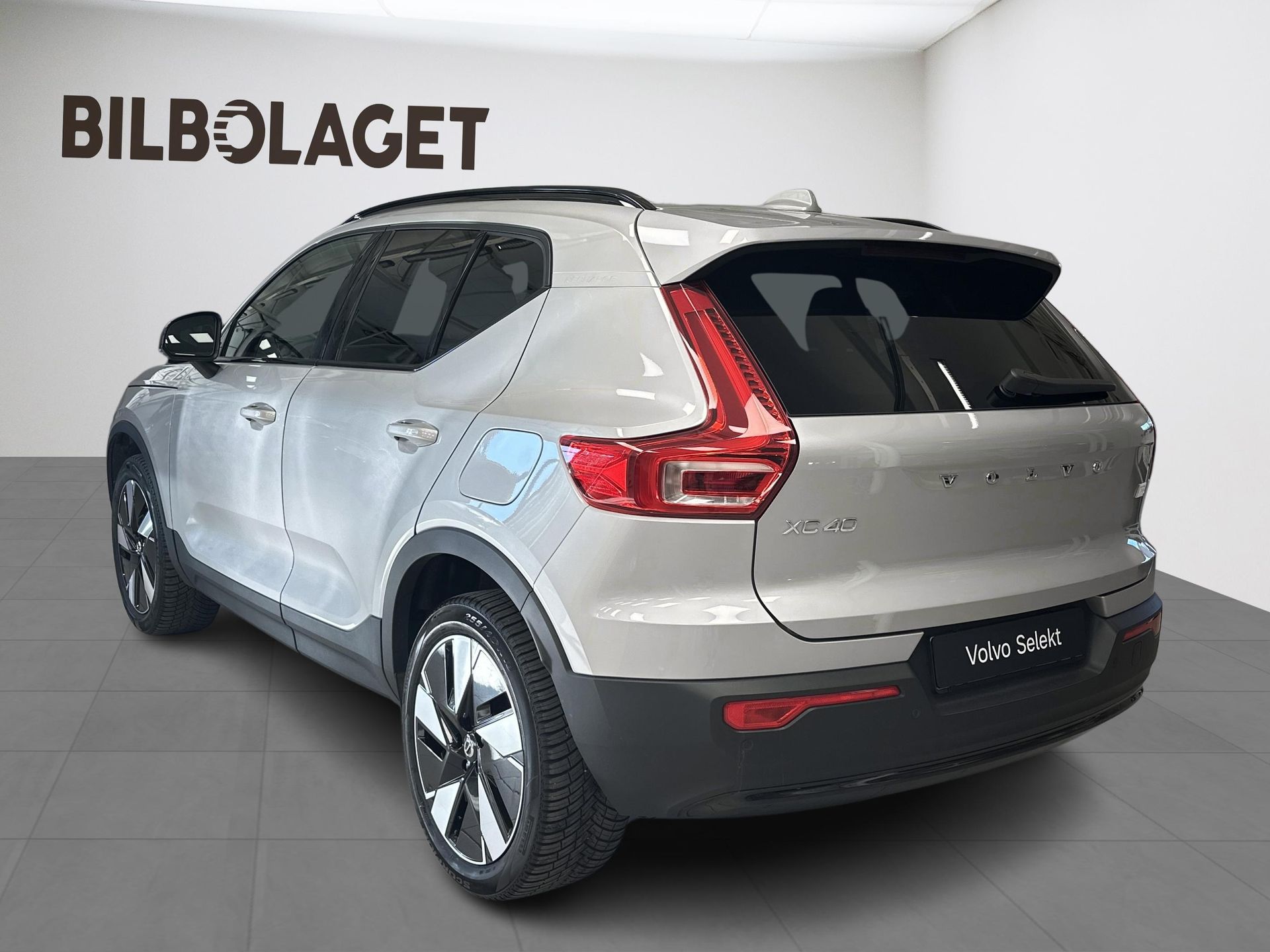 Volvo XC40 Recharge Twin Core 2024, photo 3/9