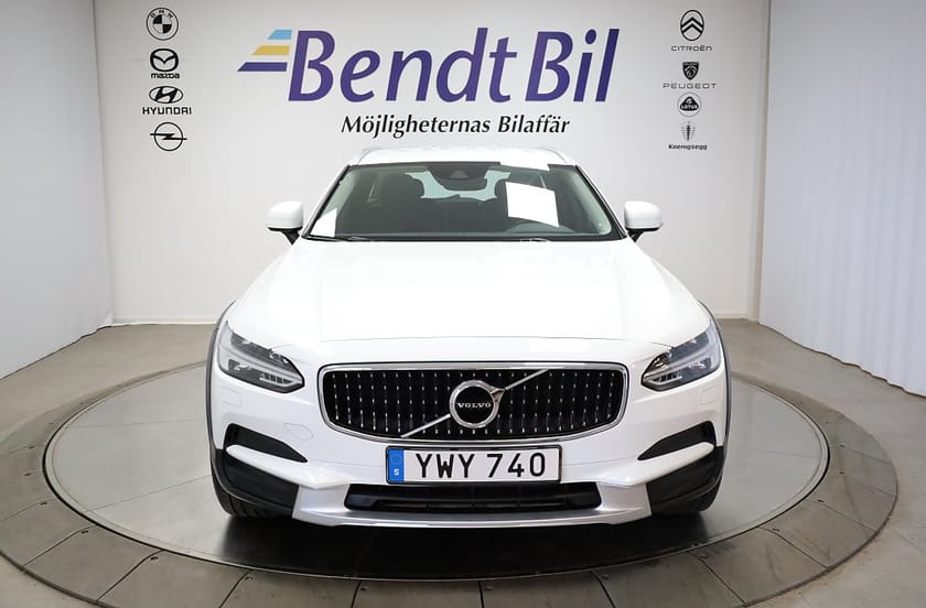 Bild 2 av Volvo V90 Cross Country D4 AWD Automat Momentum 4x4 190hk / Drag / Kamrem Bytt.