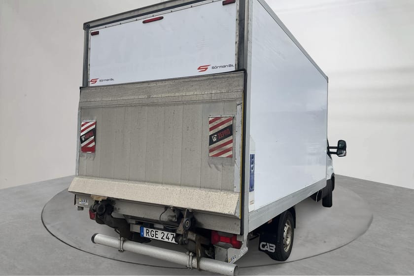 Bild 3 av Iveco Daily 35-150 Chassis Cab 35 2.3 Volymskåp (146hk)