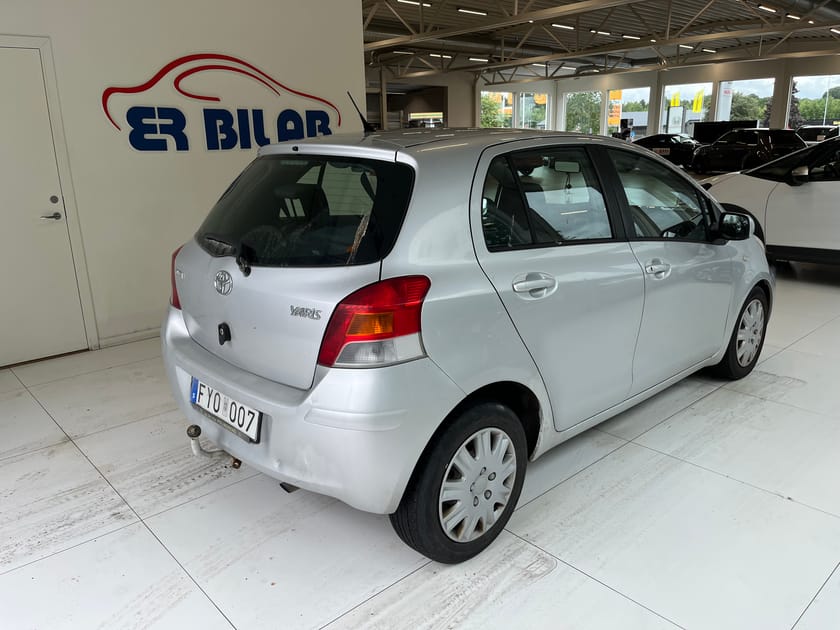 Bild 3 av Toyota Yaris 1,3 5dr