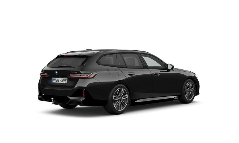 Bild 2 av BMW i5 eDrive40 Touring M Sport Active Edt | Drag | Rattvärme