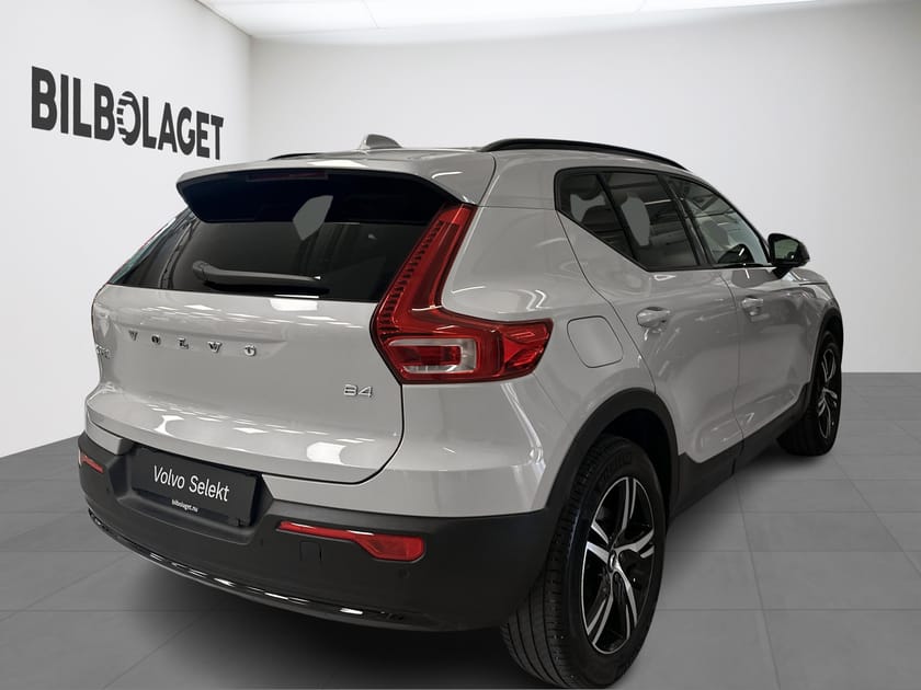 Bild 4 av Volvo XC40 B4 FWD Bensin Plus Dark
