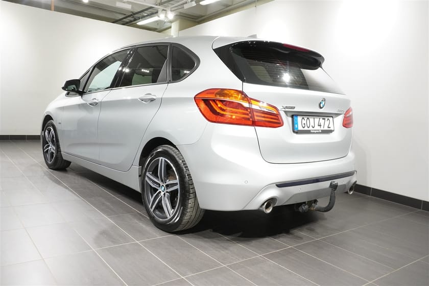 Bild 5 av BMW 220d xDrive Active Tourer Sport Line Drag Navi HiFi LED