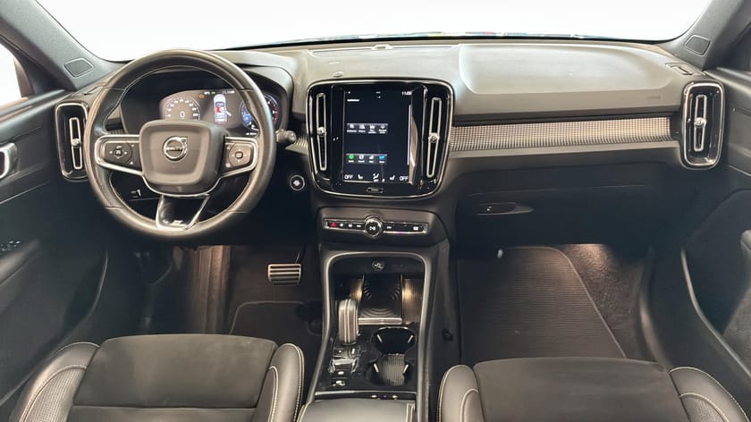 Bild 4 av Volvo XC40 D4 AWD Geartronic R-Design / DRAG /