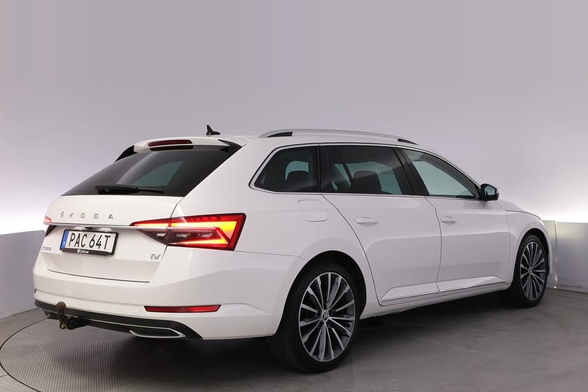 Bild 5 av Škoda Superb iV Kombi Skoda Combi 1.4 TSI DSG L&K Drag Kamera Värmare
