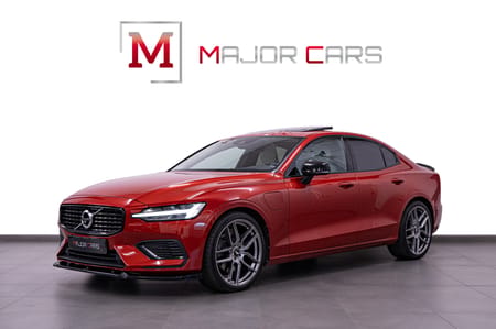 Volvo S60 T8 AWD Inscription Pano H/K 360° HuD Massage Orrefors