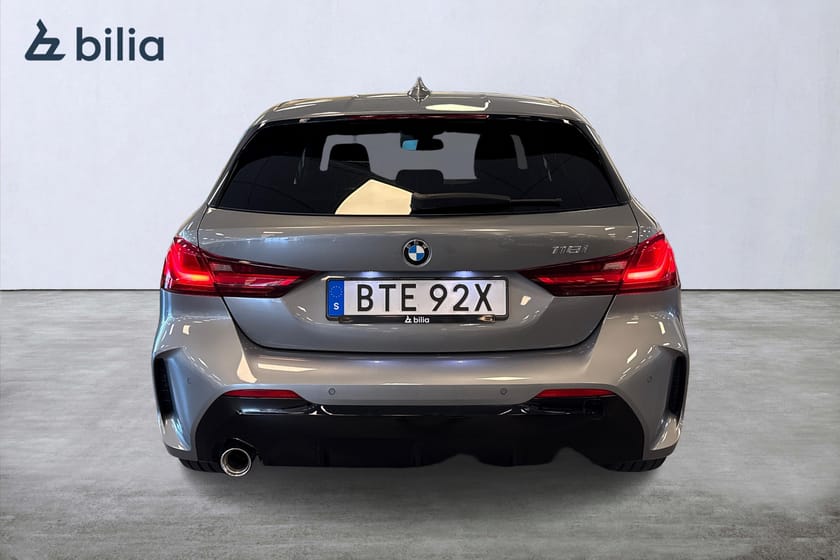 Bild 4 av BMW 118i M Sport / Adaptiv Farth / HIFI / Sensorer / Rattvärme