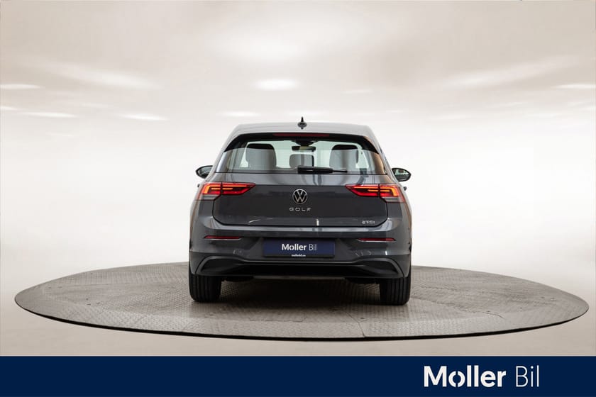 Bilde 4 av Volkswagen Golf 8 life   110etsi     dsg