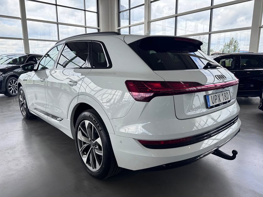 Bild 3 av Audi e-tron 50 quattro | Matrix | Bang&Olufsen | Drag | Luftfj