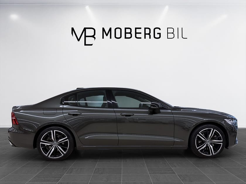Bild 5 av Volvo S60 Recharge T8 AWD 456hk R-Design H/K Drag B-Kamera