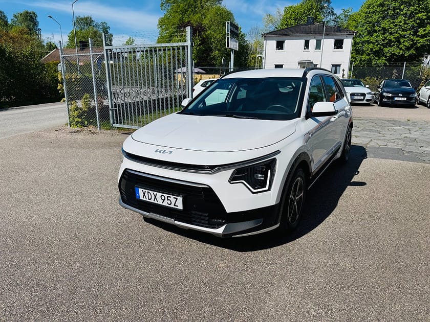 Bild 2 av Kia Niro Plug-In-Hybrid 183HK DCT ADVANCE / NAVI / BACKKAMERA
