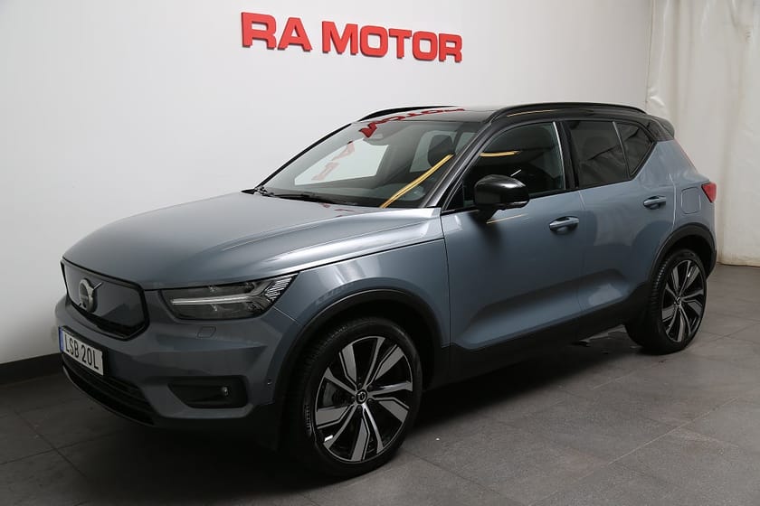 Bild 1 av Volvo XC40 P8 AWD Recharge Twin Pro 360° H/K Pano Skinn 20” Drag