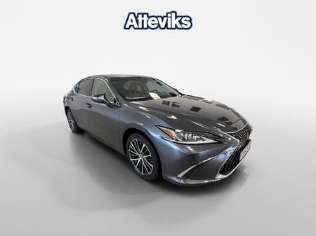 Lexus ES 300h h  2.5 E-CVT 218hk Limited *Läder/Backkamera/Keyle