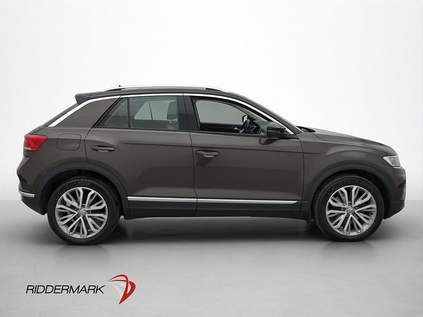 Bild 4 av Volkswagen T-Roc TDI 4M 150hk Cockpit Pano Värm Skinn Drag