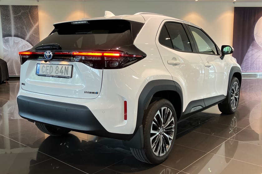 Bild 5 av Toyota Yaris Cross Hybrid 1,5 STYLE CARPLAY BSM KEYLESS