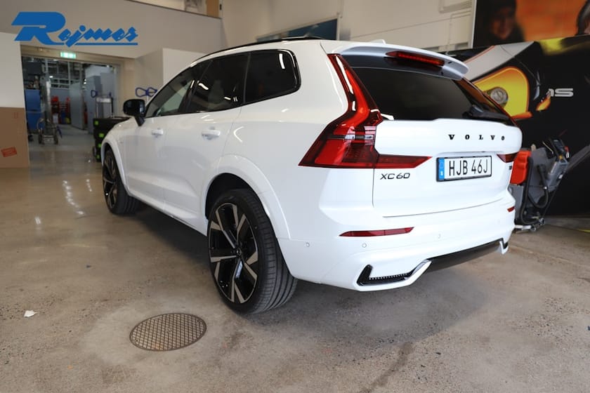 Bild 3 av Volvo XC60 T6 Plus Black Nordic Edition