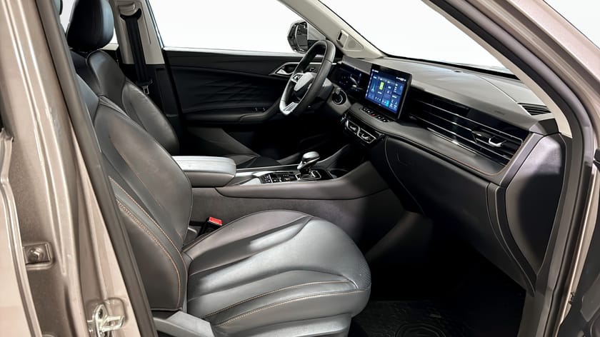 Bild 3 av MG HS PHEV LUX URY 1.5T 307 HK