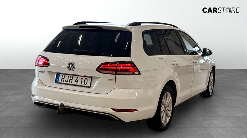 Bild 2 av Volkswagen Golf Sportscombi 1.0 TSI  (110hk) CARPLAY / DRAG