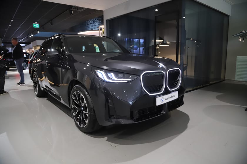 Bild 1 av BMW X3 30e xDrive