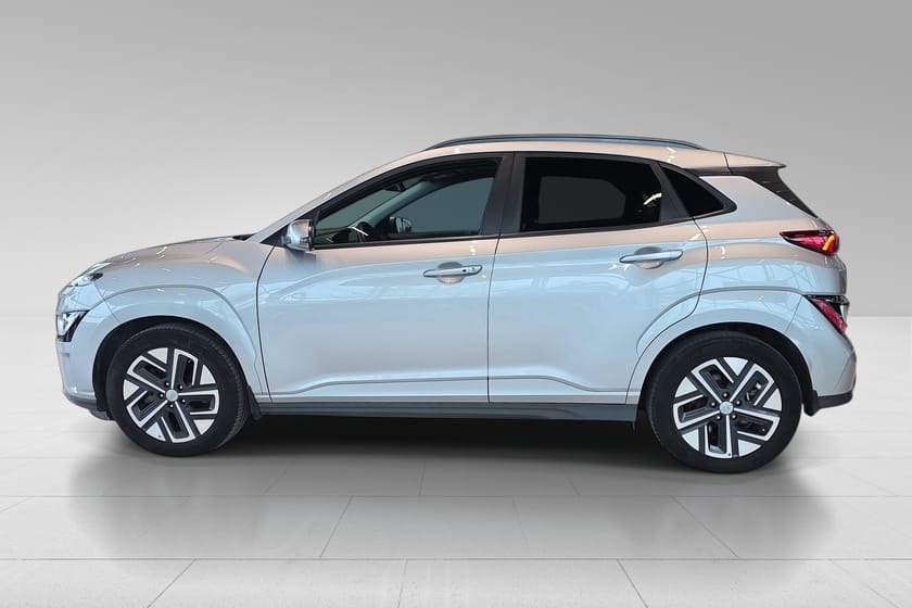 Bilde 2 av Hyundai Kona Electric 64 kWh LR Premium, Skinn, LED-bar, 8 nye dekk, Norsk, HUD++