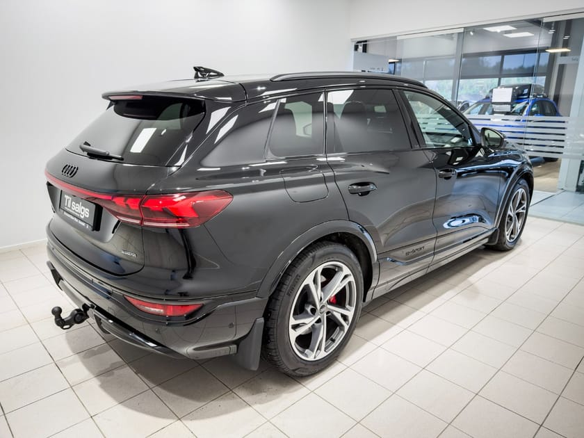 Bilde 3 av Audi Q6 e-tron quattro q s line pro black