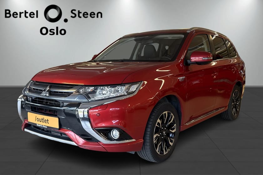 Bilde 1 av Mitsubishi Outlander PHEV 203 hp 2016 | Ryggekamera | Oppvarmet ratt