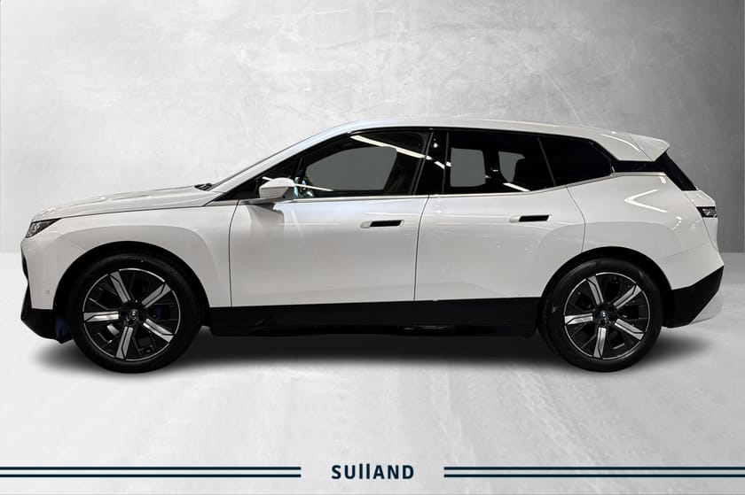 Bilde 5 av BMW iX xDrive50 /Fully Charged/El.krok/Sportspakke/Norsk bil