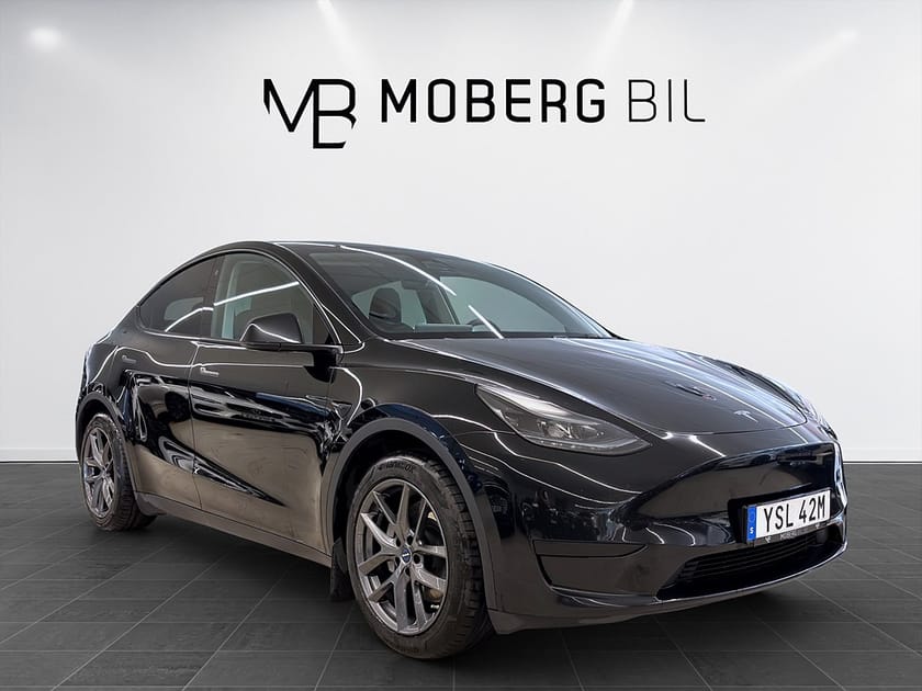 Bild 4 av Tesla Model Y Standard Range RWD 299hk Pano B-Kamera