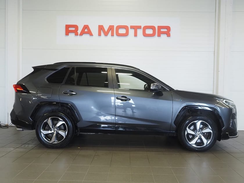 Bild 4 av Toyota RAV4 Laddhybrid AWD PHEV 306hk Launch Edition | Kamera | Drag | Navi |