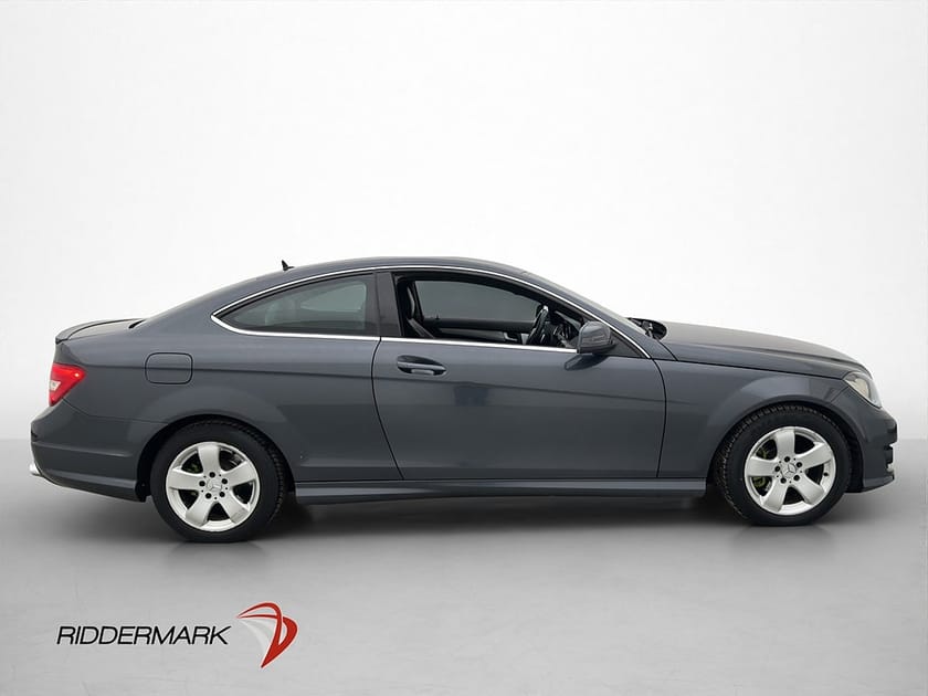 Bild 4 av Mercedes-Benz C 220 CDI Coupé 220d AMG Plus Röda bälten 170hk