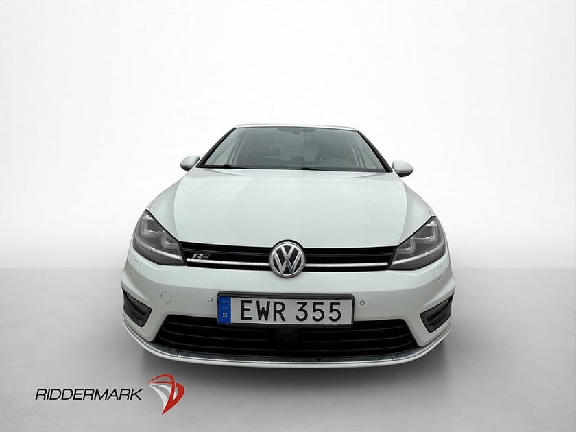 Bild 2 av Volkswagen Golf 1.2 TSI 105hk R-Line Adaptiv farthållare