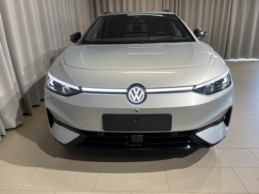 Bild 2 av Volkswagen ID.7 Pro S Tourer 86Kwh 286HK Drag