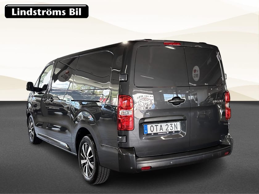 Bild 4 av Toyota Proace L2 2.0D Long Professional Sommar/Vinterhjul