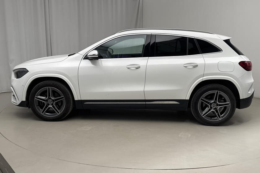 Bild 2 av Mercedes-Benz GLA 250 e H247 (218hk) AMG Line Panorama