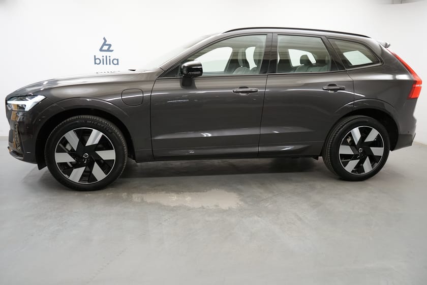 Bild 2 av Volvo XC60 Recharge T6 Plus Dark, Navigator, Taklucka, Parkeringskamera 360