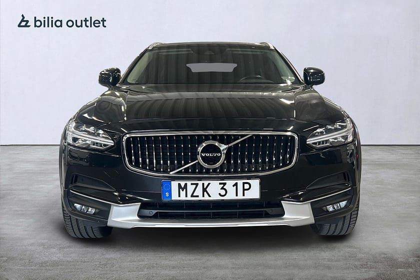 Bild 3 av Volvo V90 Cross Country D4 AWD aut Adv SE II 190hk P-värm Rattvärm P-sensor