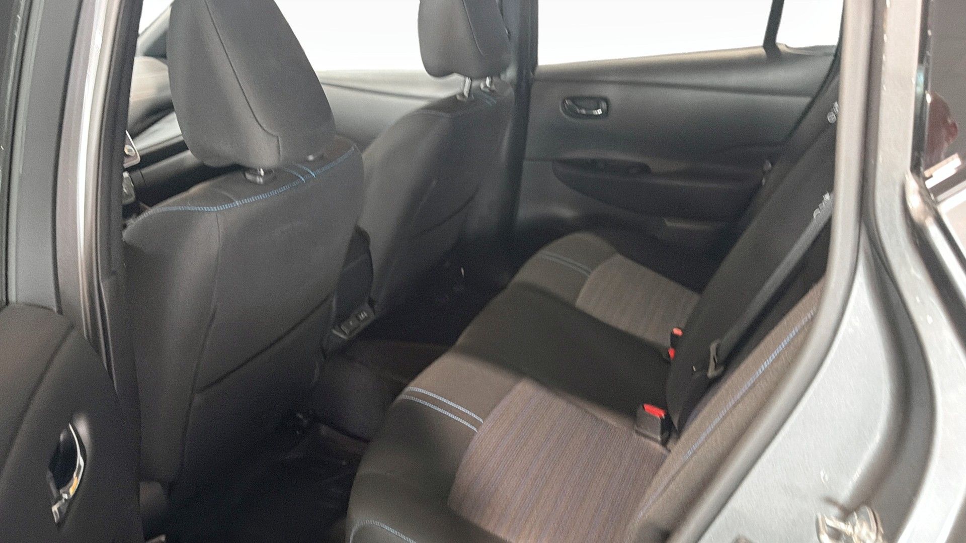 Nissan Leaf 2022, bild 6/9
