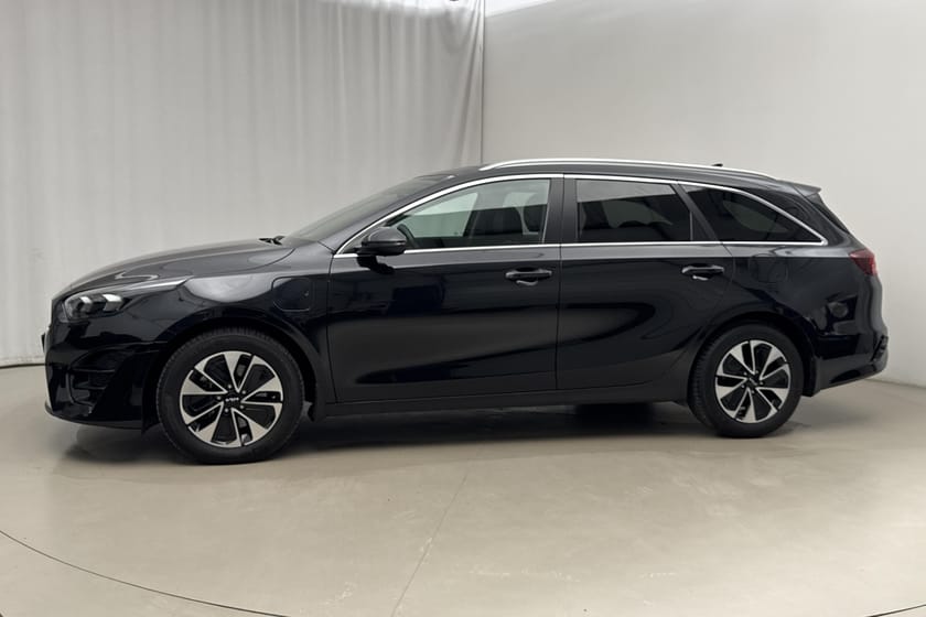 Bild 2 av Kia Ceed Sportswagon Plug-in Hybrid SW Advance GPS Backkamera