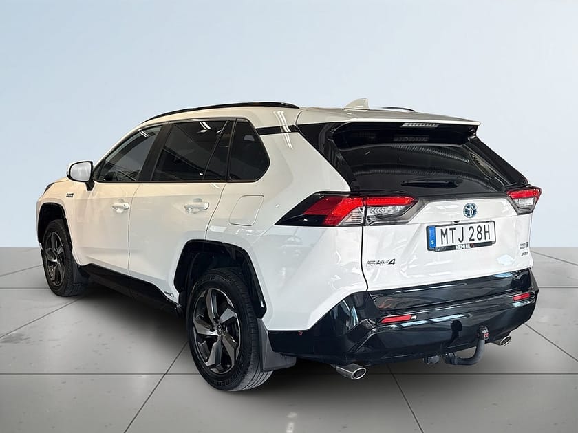 Bild 5 av Toyota RAV4 Plug-in Hybrid E-CVT X EDITION MOMS/HuD/Kamera/Drag/Ad.Fhåll