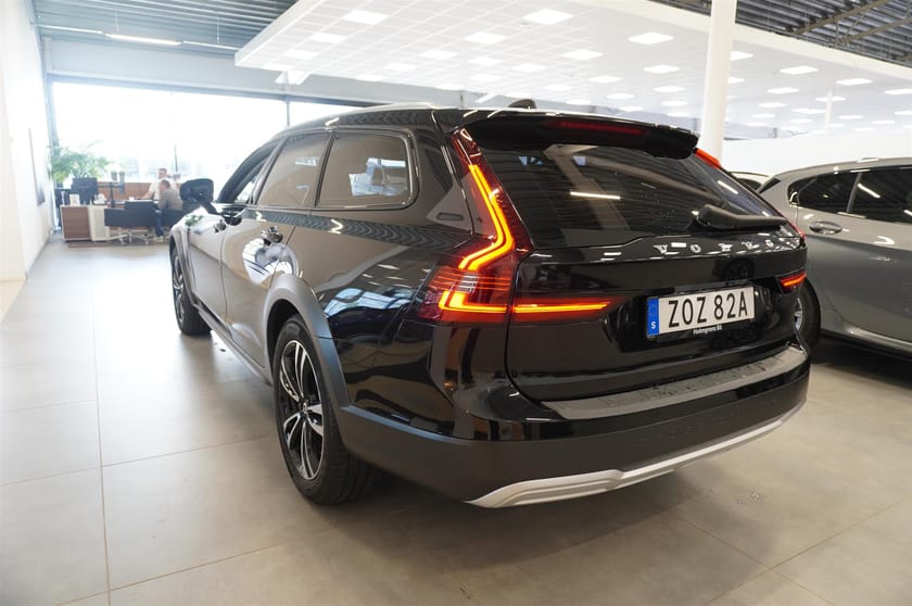 Bild 4 av Volvo V90 Cross Country CC D4 AWD Advanced Edt Navi Teknikpaket Värmare Drag