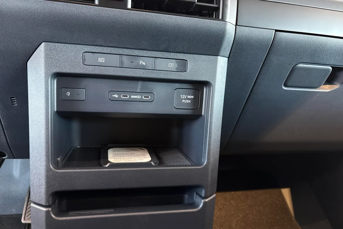 picture of a car