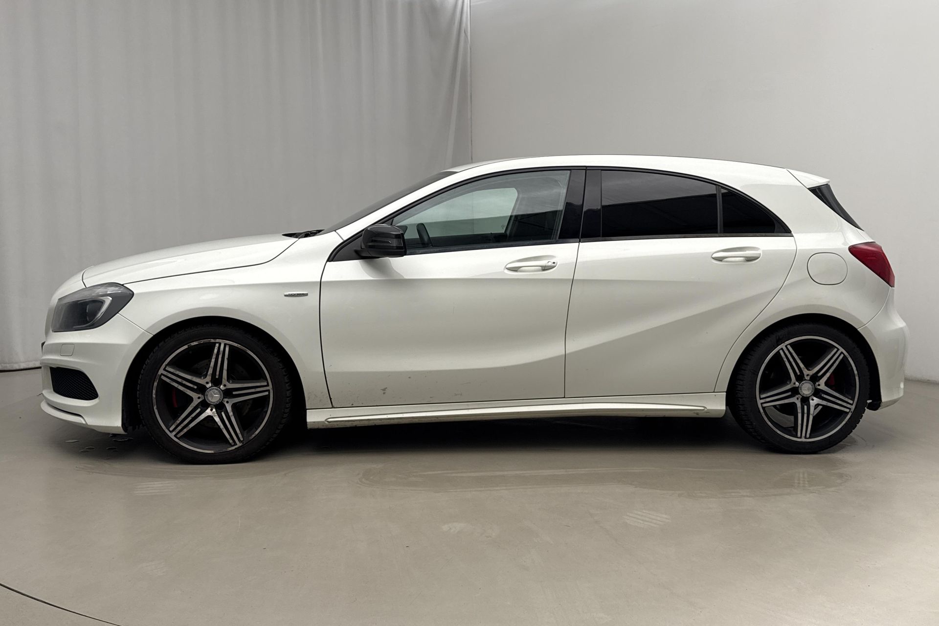 Mercedes-Benz A 250 2014, bild 2/10