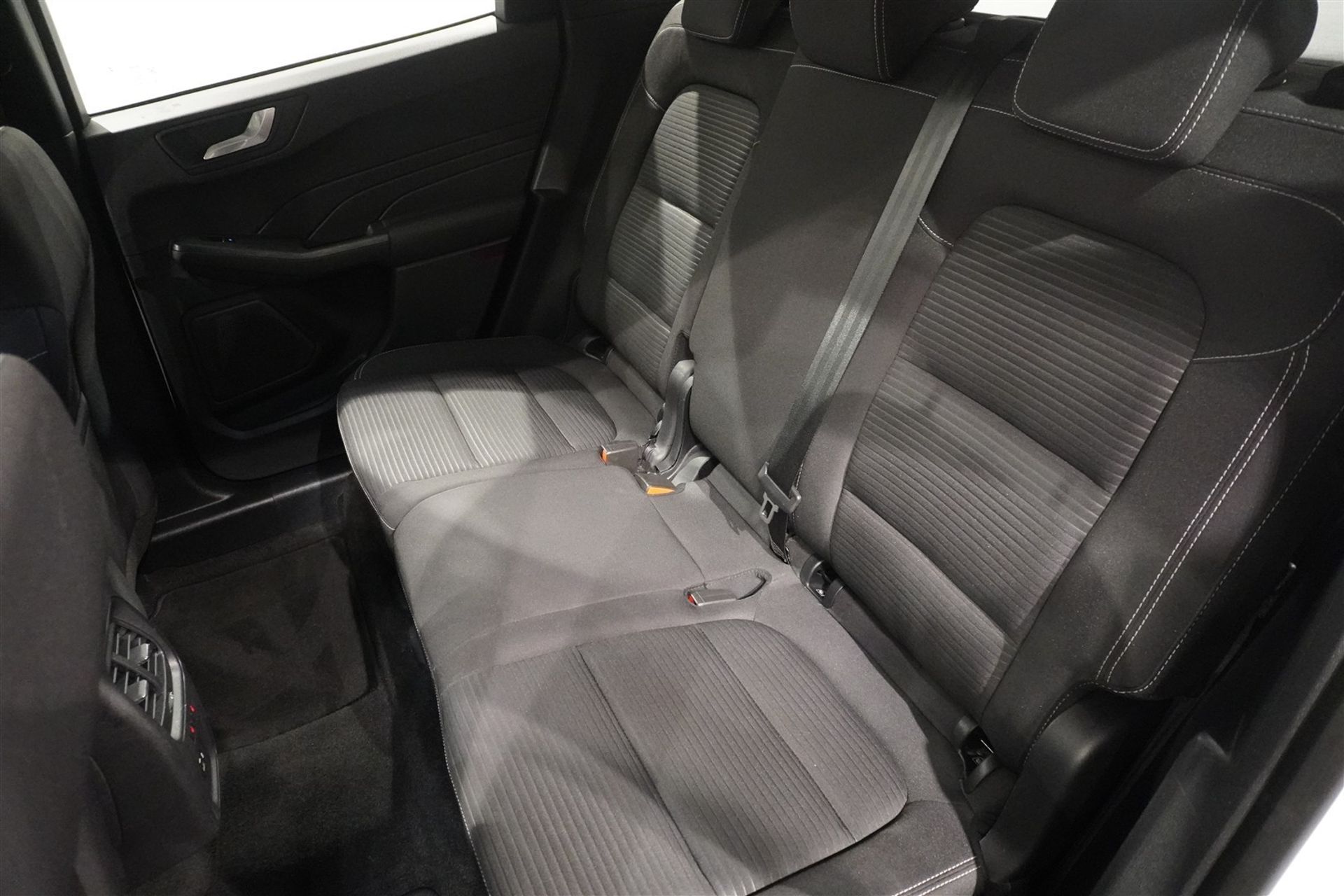 Ford Kuga Titanium 1,5 150 hk 2023, kuva 6/12
