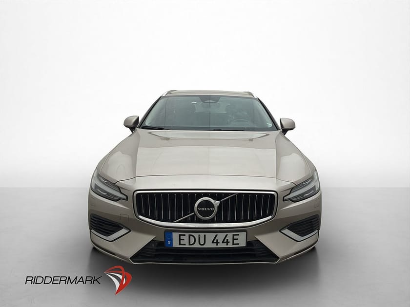 Bild 2 av Volvo V60 T6 Recharge AWD Plus Bright VOC P-Värm Kamera Drag