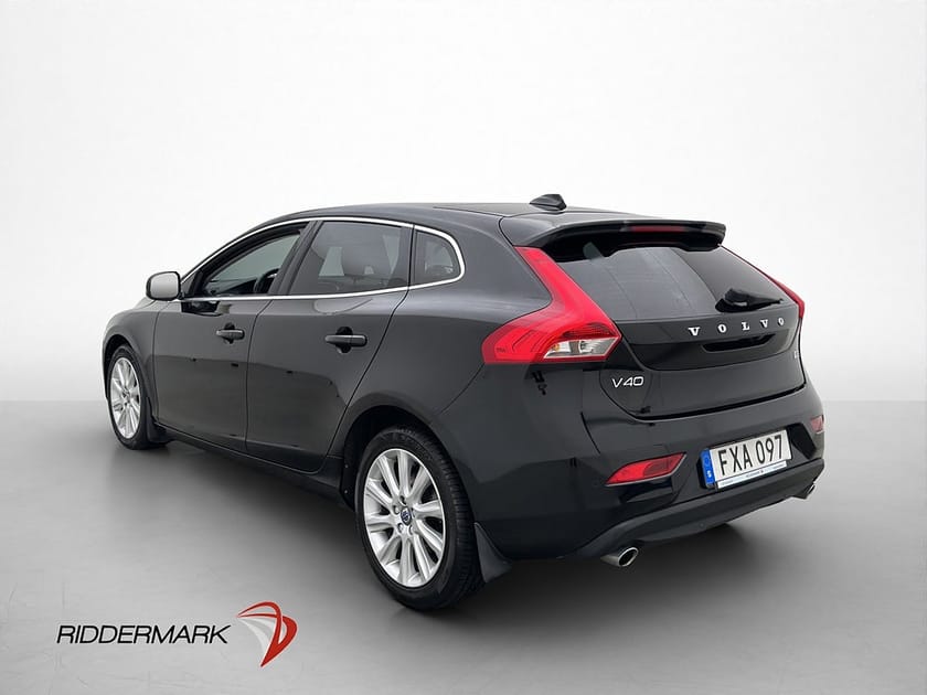 Bild 5 av Volvo V40 D3 150hk Summum Pano VOC Kamera Navi