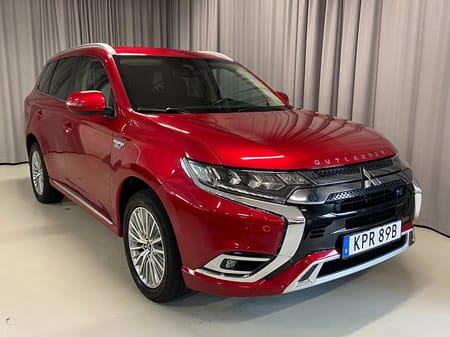 Mitsubishi Outlander PHEV 224hk AWD CVT Comfort Dragkrok